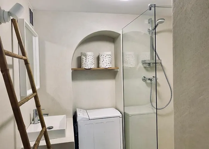 T3 - Parlementia Apartment